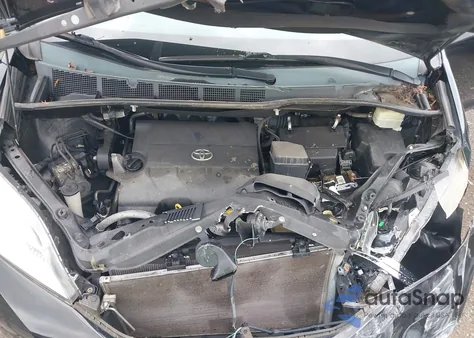 2014 Toyota Sienna L V6 7 Passenger z USA, uszkodzony, nr VIN 5TDZK3DC8ES523889